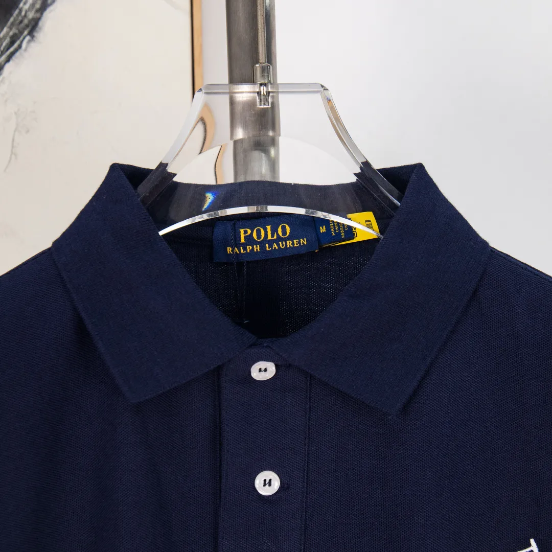 P240 zp version [exclusive supply] - Ralph Lauren/Ralph Lauren classic four-season basic three-dimensional Malaysian LOGO-No. 3 armband solid color long-sleeved POLO shirt - original version of the same 220g heavy double-sided pique cotton ✅ - three-dimensional Malaysian embroidery white background pearlescent buttons ✅ - placket chiffon film professional processing ✅ -Ralph Lauren classic Malaysian logo Polo｜Unlock the British retro sports style Made of 220g heavyweight double-sided piqué cotton to create a straight silhouette. The iconic Malaysian embroidery logo interprets American origin. The solid color system can easily control formal and casual scenes. Color: white black label pink blue label gray blue label black white label black red label navy blue red label Size: S M L XL Number: WW10727